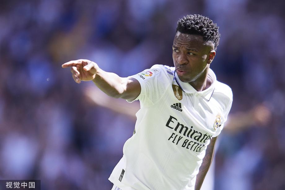 国羽四项晋级半决赛!瑞士羽毛球公开赛:李诗沣、陈雨菲等进四强.